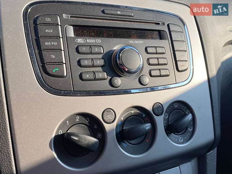 Хэтчбек Ford Focus 2010 в Львове фото 12 Хэтчбек Ford Focus 2010 в Львове