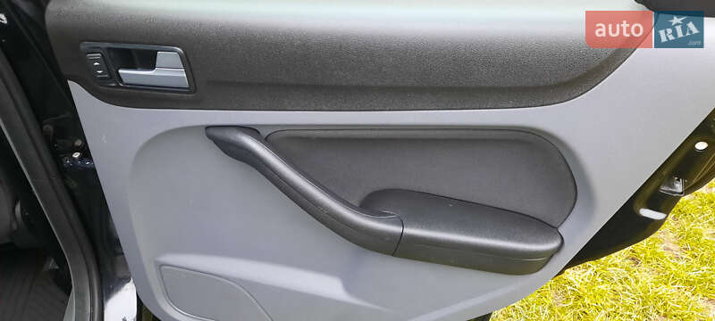 Хэтчбек Ford Focus 2008 в Немирове фото 37 Хэтчбек Ford Focus 2008 в Немирове
