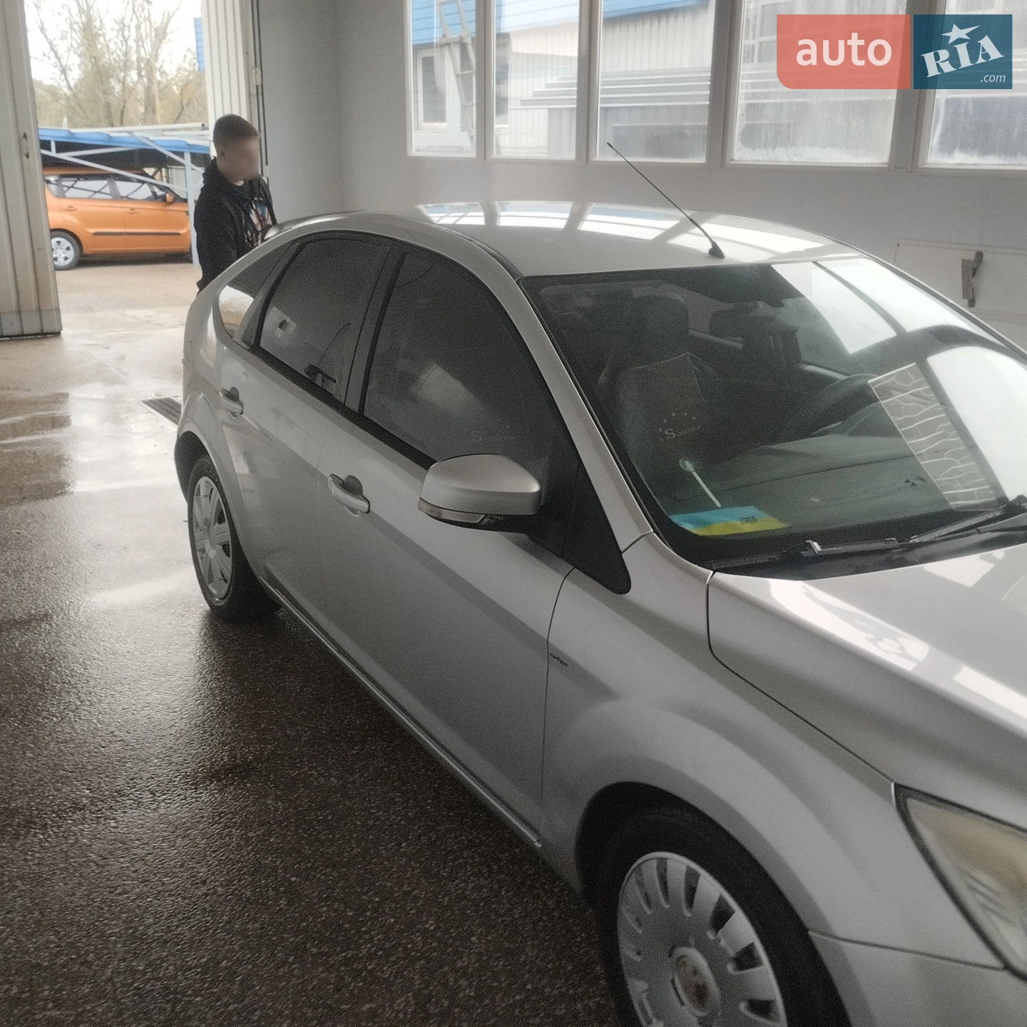 2010 Ford Focus - мініатюра 9