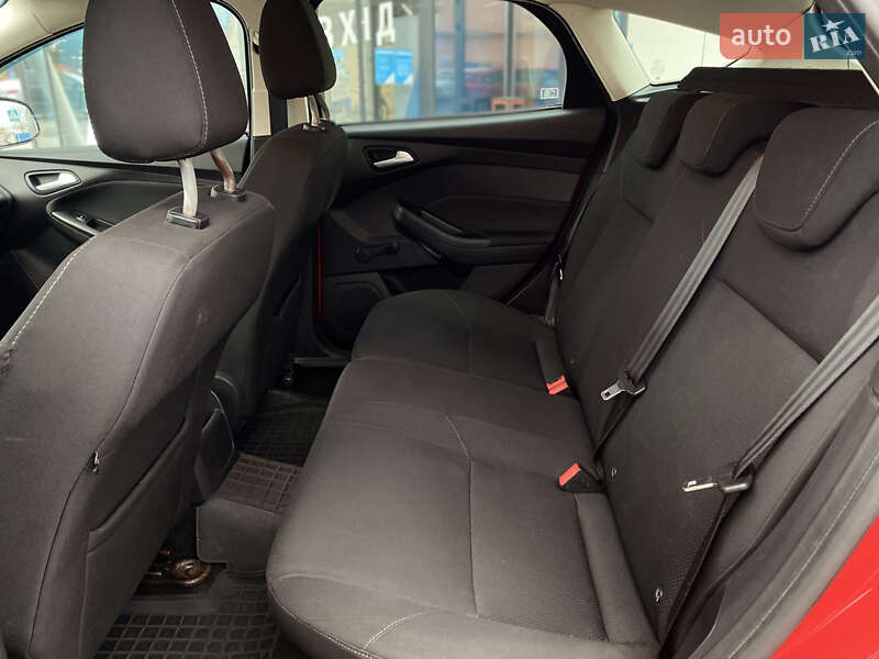 Хетчбек Ford Focus 2015 в Києві