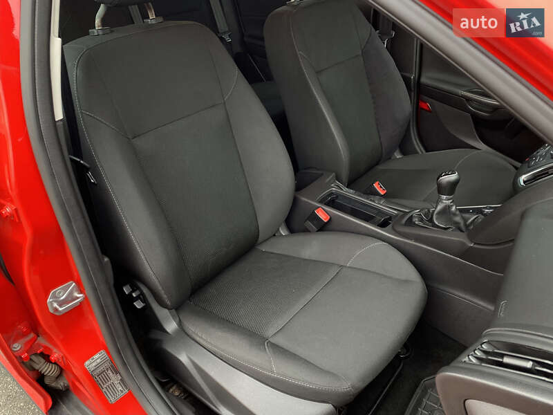 Хетчбек Ford Focus 2015 в Києві