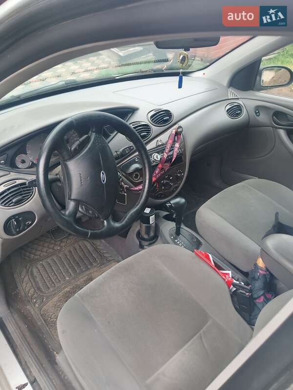 Седан Ford Focus 2000 в Косове фото 4 Седан Ford Focus 2000 в Косове