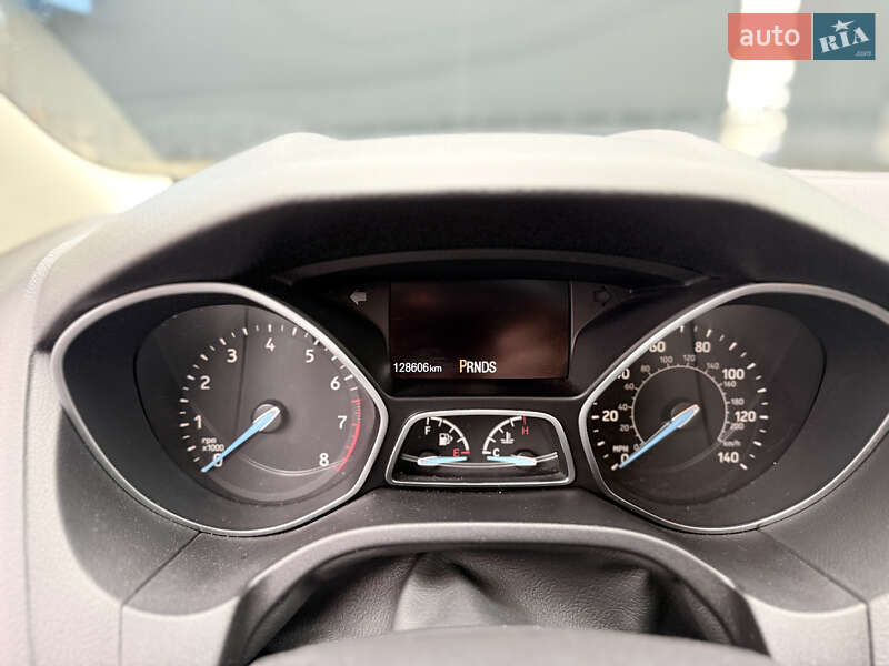 Хэтчбек Ford Focus 2016 в Киеве