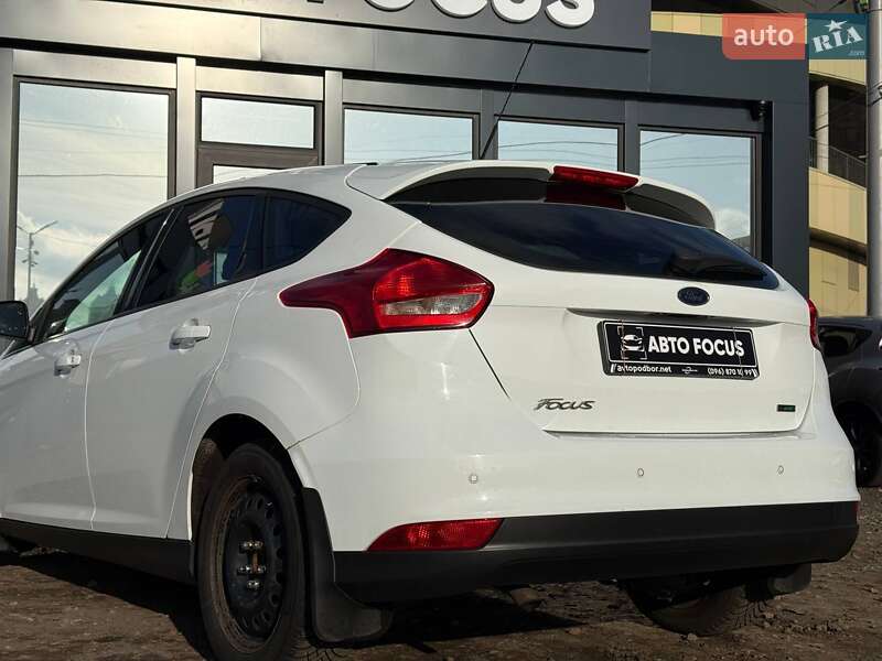 Хэтчбек Ford Focus 2015 в Киеве фото 6 Хэтчбек Ford Focus 2015 в Киеве