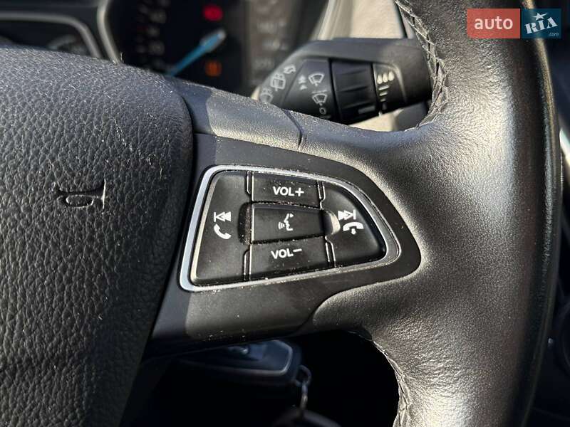 Хэтчбек Ford Focus 2015 в Киеве фото 21 Хэтчбек Ford Focus 2015 в Киеве