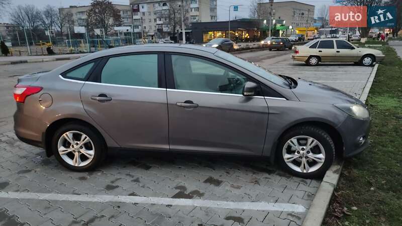 Седан Ford Focus 2011 в Подольске