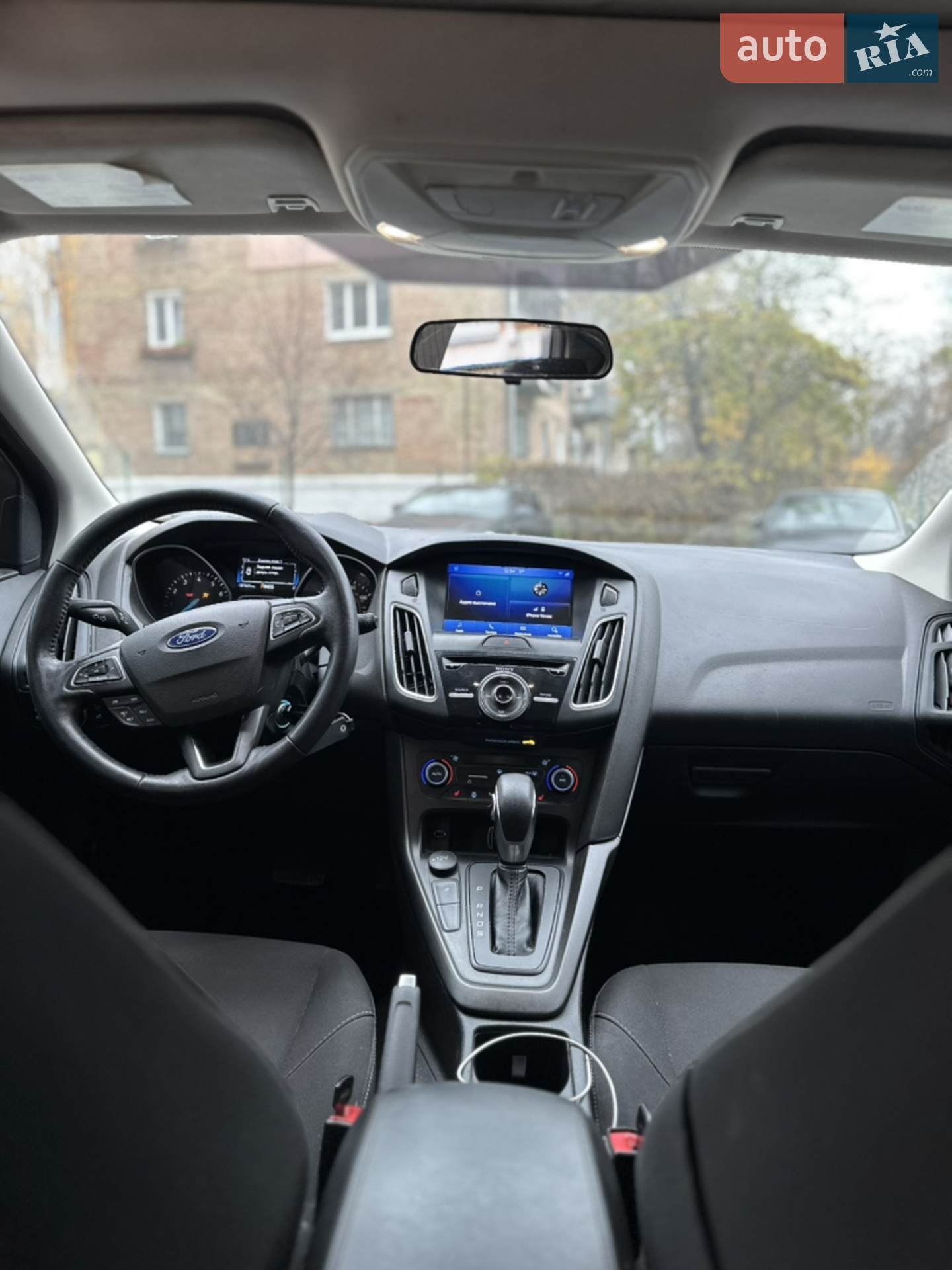 2018 Ford Focus - мініатюра 16