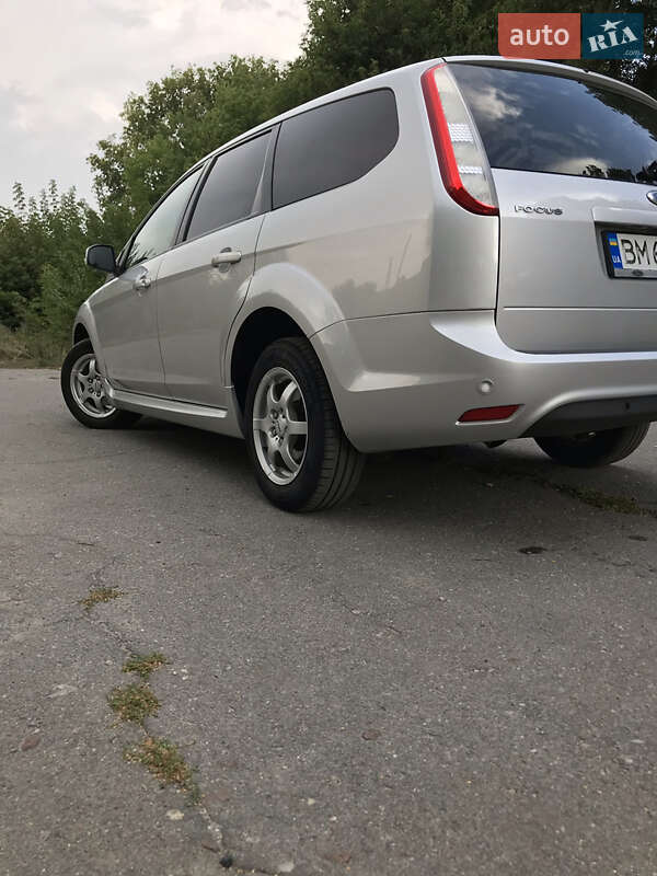 Универсал Ford Focus 2008 в Глухове
