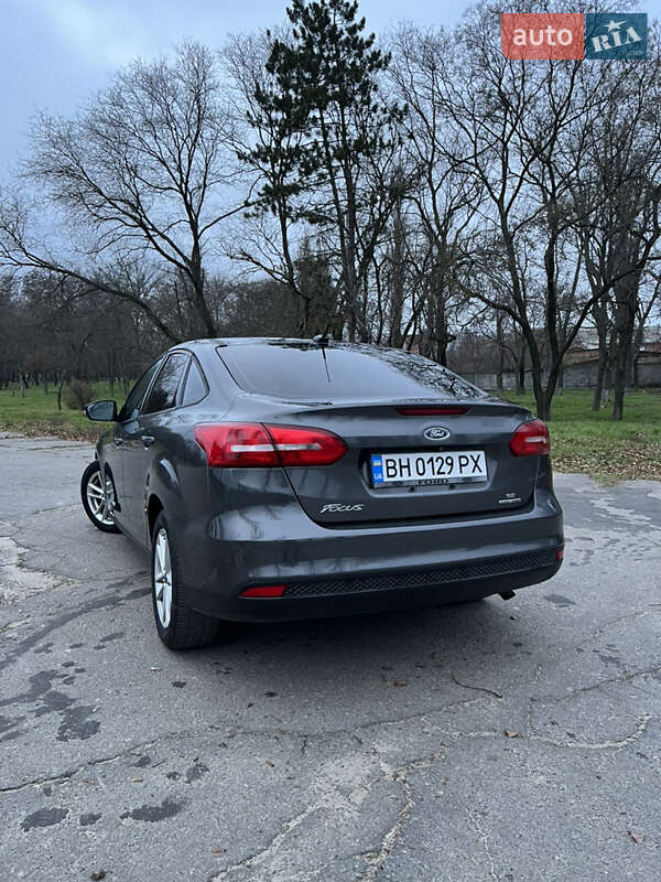 Седан Ford Focus 2014 в Кременчуге