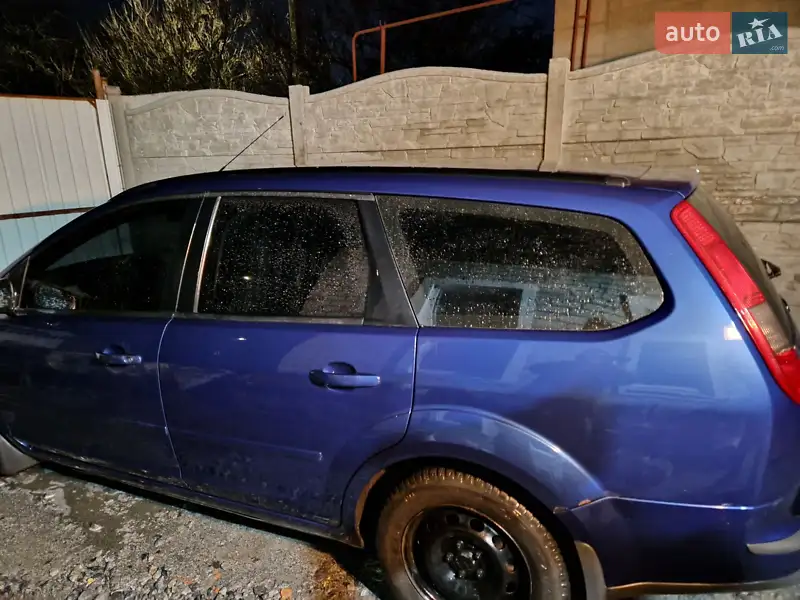 Ford Focus 2007 VIN WF0WXXGCDW7Y55629 фото оголошення 2 з 75
