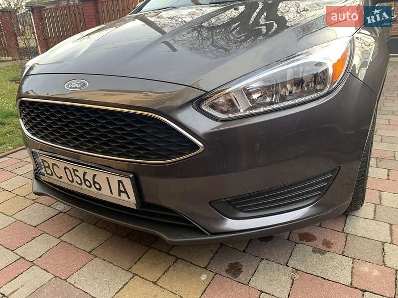 Седан Ford Focus 2015 в Львові