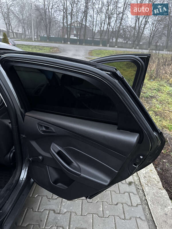 Седан Ford Focus 2014 в Вишневом