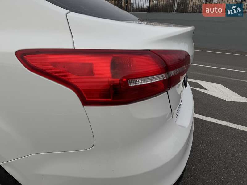 Седан Ford Focus 2015 в Полтаве фото 42 Седан Ford Focus 2015 в Полтаве