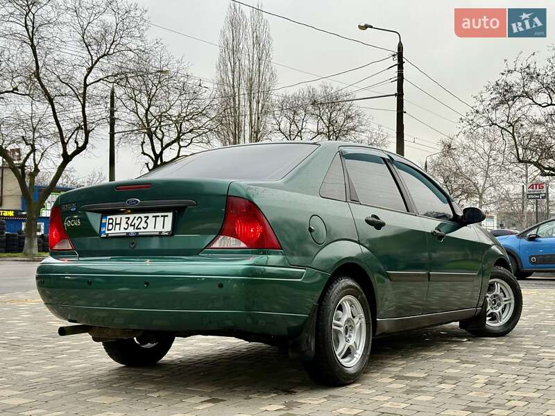 Седан Ford Focus 2001 в Одессе