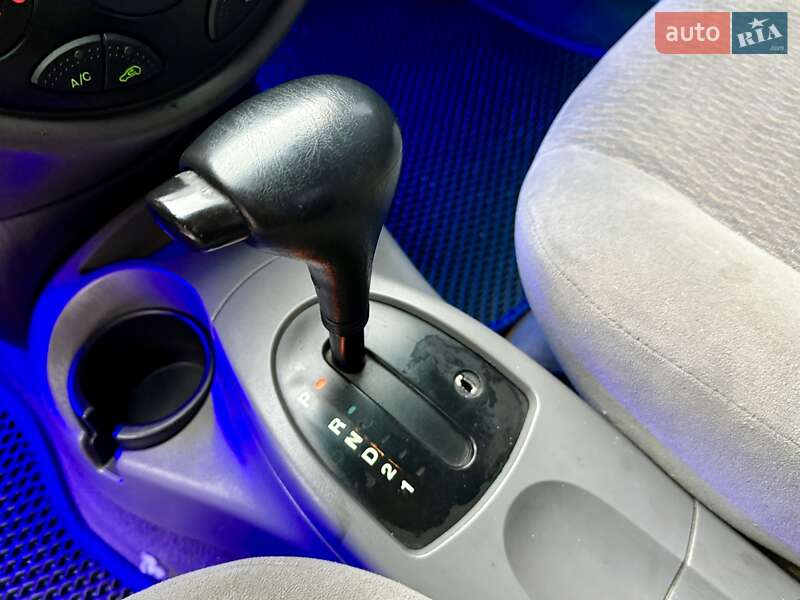 Седан Ford Focus 2001 в Одессе