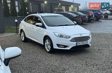 Седан Ford Focus 2015 в Лозовой