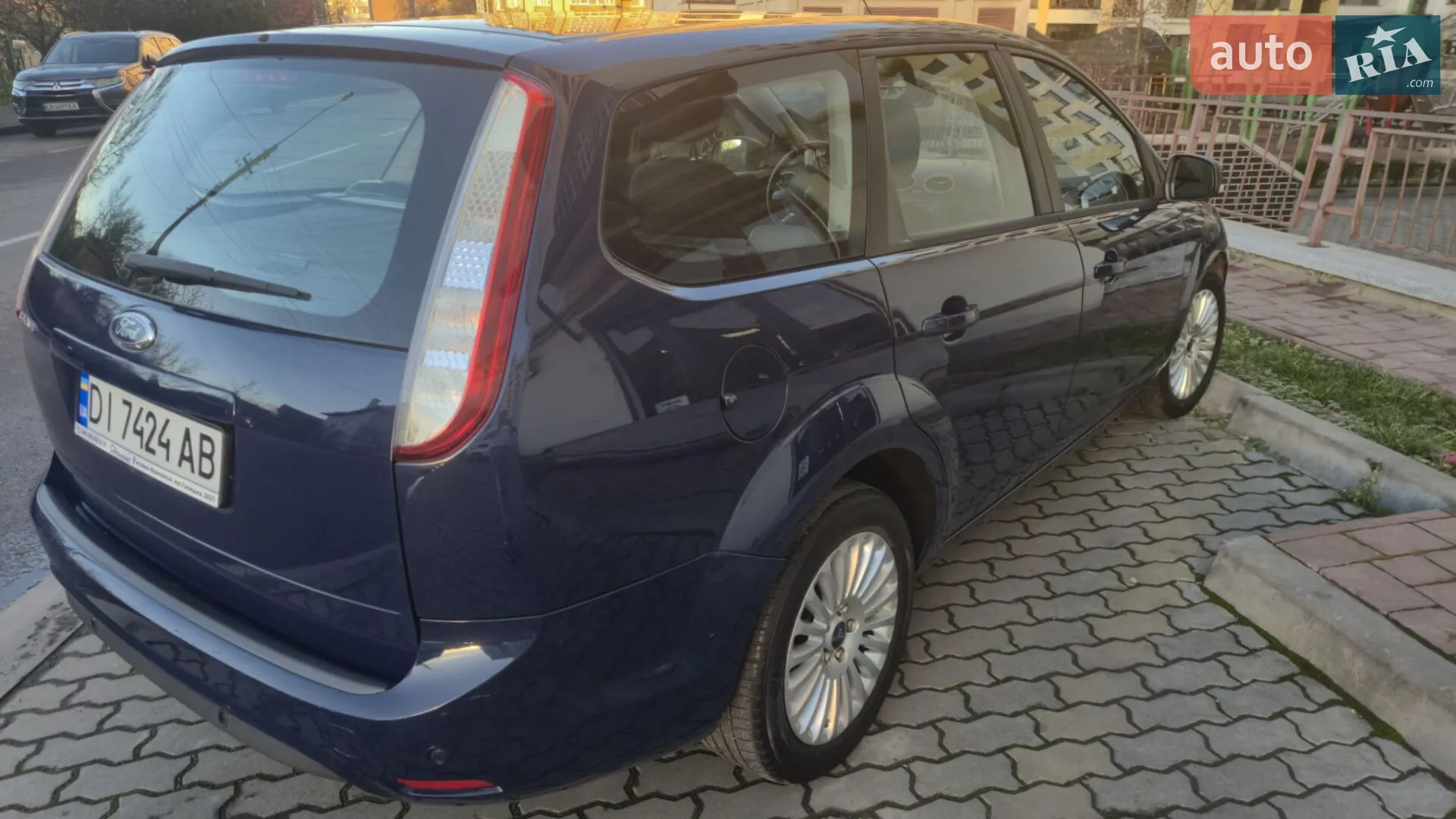 2010 Ford Focus - мініатюра 5
