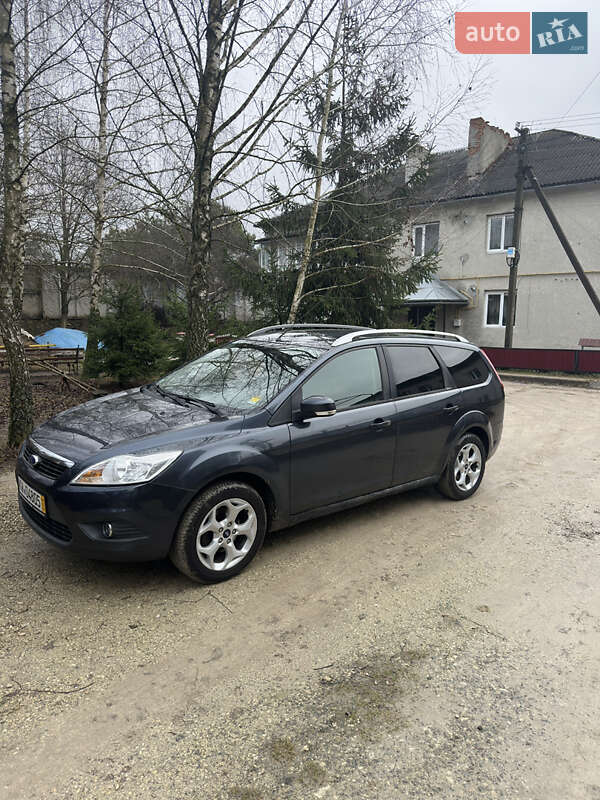 Ford Focus 2010 Ford Focus 2010