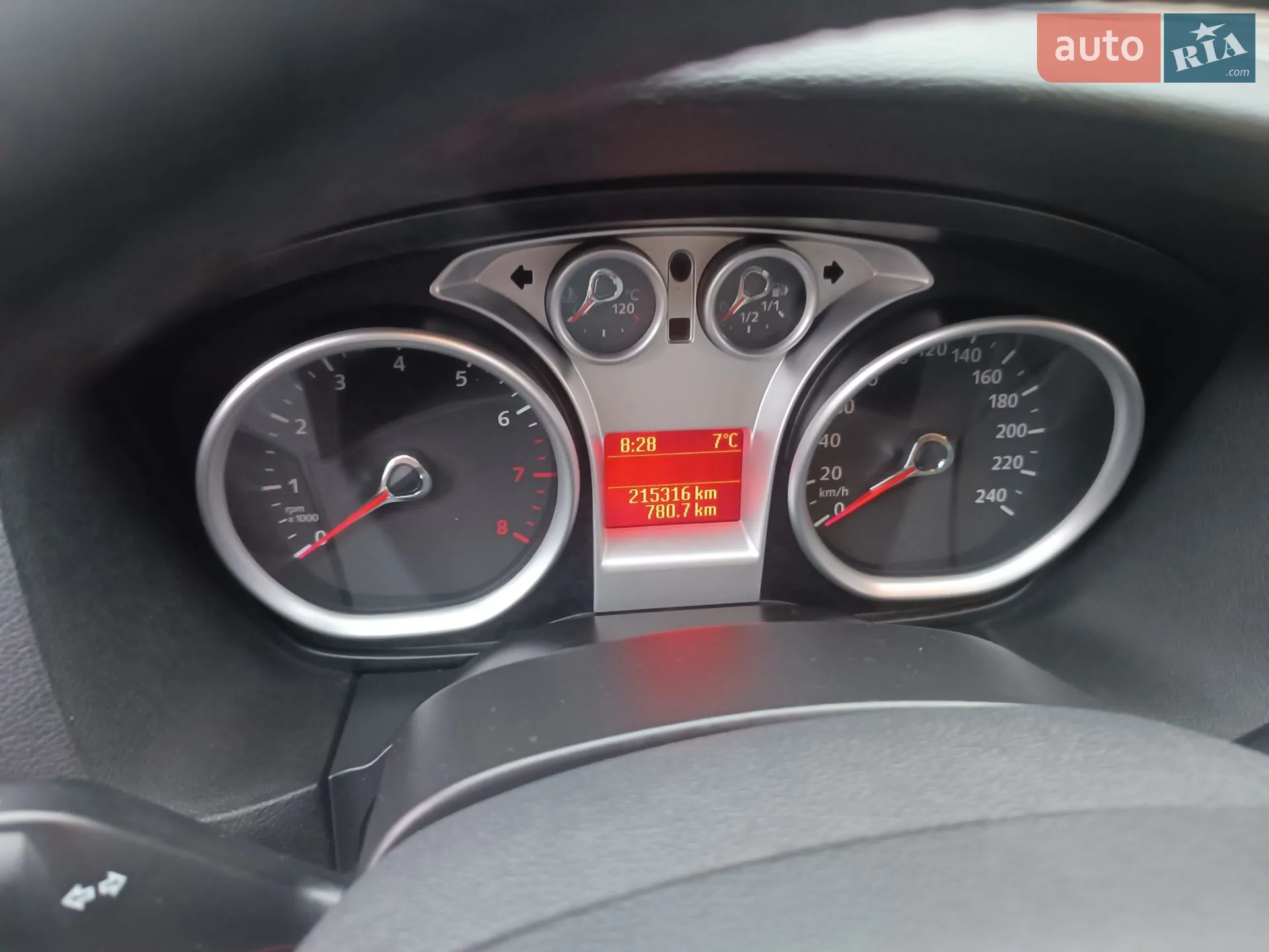 2010 Ford Focus - мініатюра 11