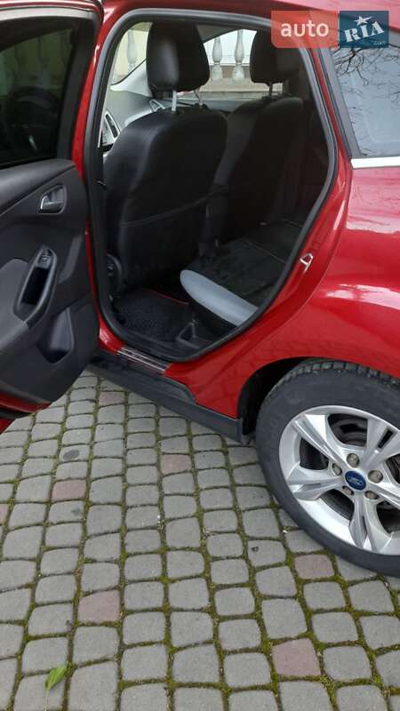 Хэтчбек Ford Focus 2013 в Сколе фото 9 Хэтчбек Ford Focus 2013 в Сколе