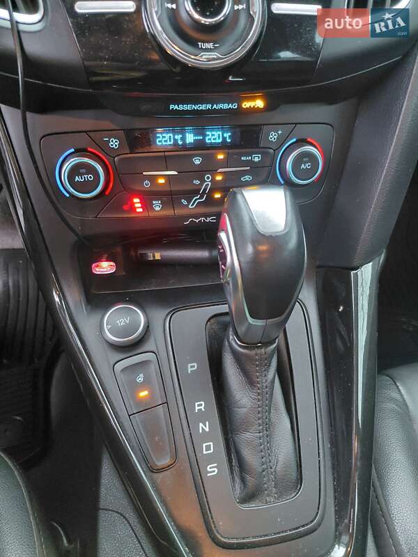 Хэтчбек Ford Focus 2015 в Новоархангельске фото 6 Хэтчбек Ford Focus 2015 в Новоархангельске