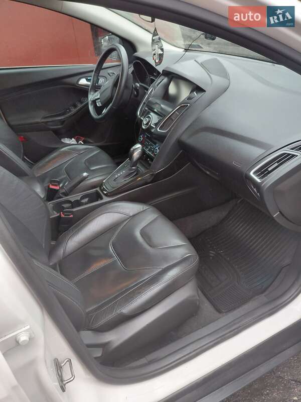 Хэтчбек Ford Focus 2015 в Новоархангельске фото 15 Хэтчбек Ford Focus 2015 в Новоархангельске