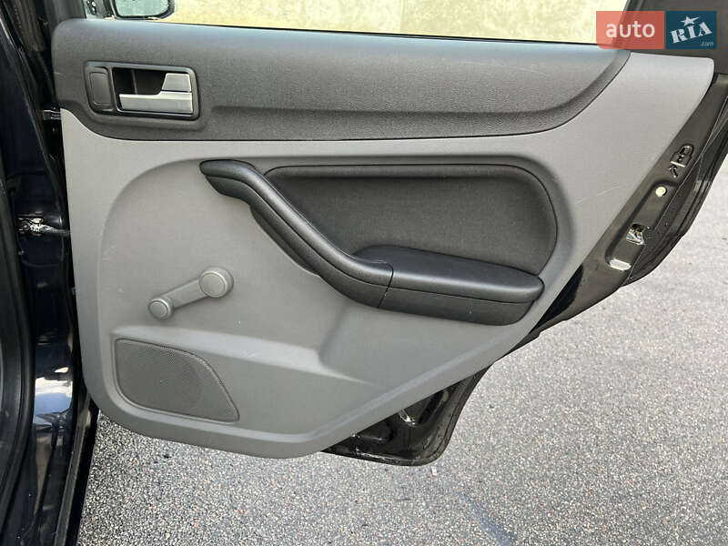 Универсал Ford Focus 2010 в Киеве фото 17 Универсал Ford Focus 2010 в Киеве