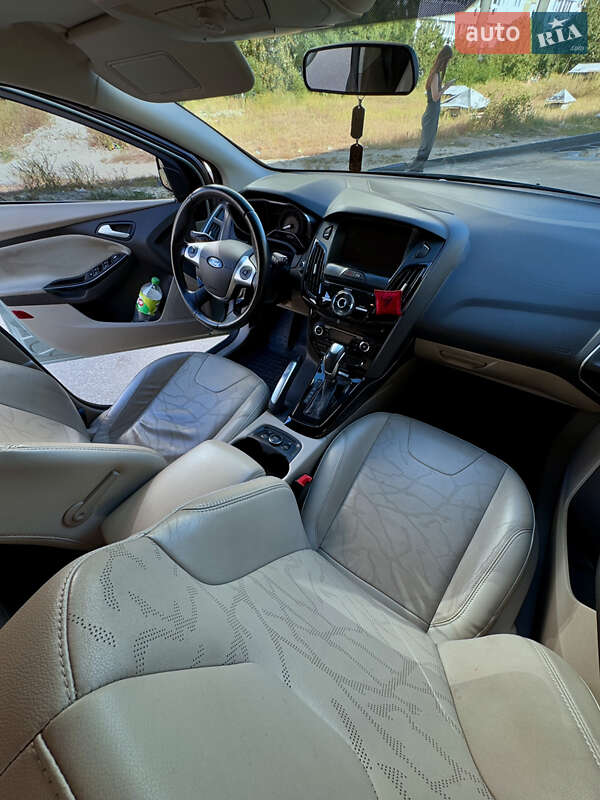 Хэтчбек Ford Focus 2013 в Киеве фото 16 Хэтчбек Ford Focus 2013 в Киеве