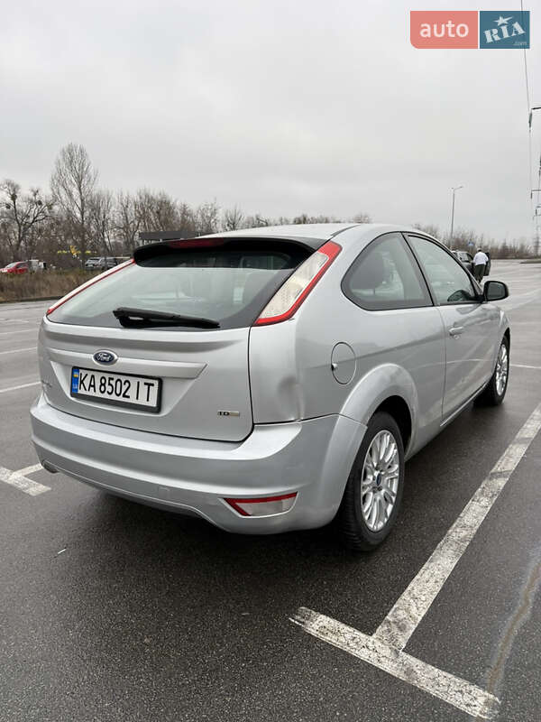 Хэтчбек Ford Focus 2010 в Ирпене