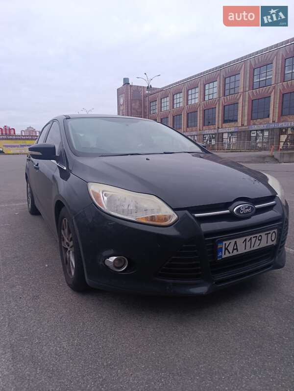 Хэтчбек Ford Focus 2012 в Киеве фото 4 Хэтчбек Ford Focus 2012 в Киеве
