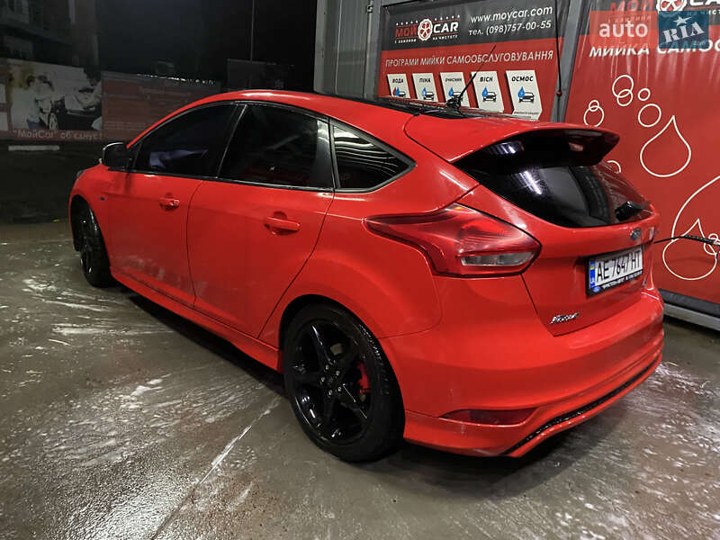 Хетчбек Ford Focus 2016 в Києві