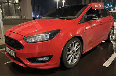 Хэтчбек Ford Focus 2016 в Киеве