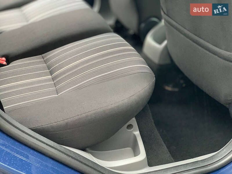 Хэтчбек Ford Focus 2010 в Хмельницком фото 38 Хэтчбек Ford Focus 2010 в Хмельницком