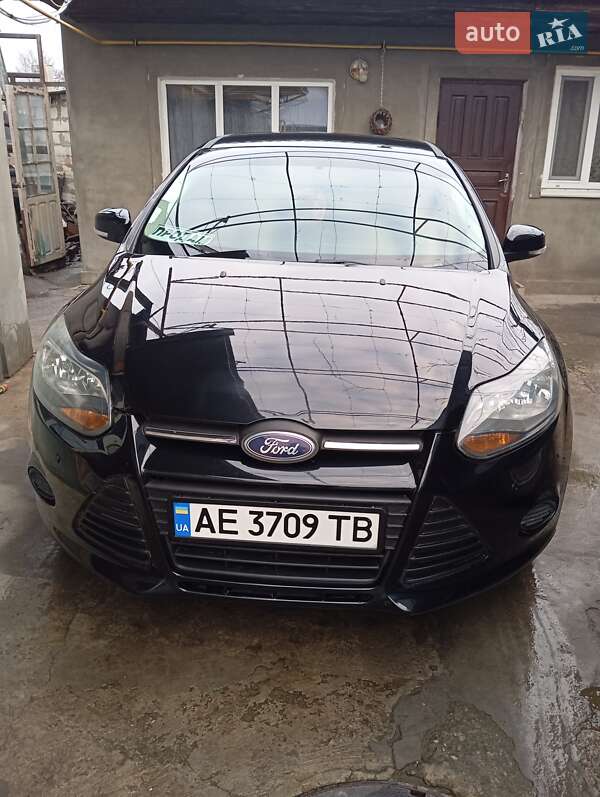 Седан Ford Focus 2014 в Новомосковске