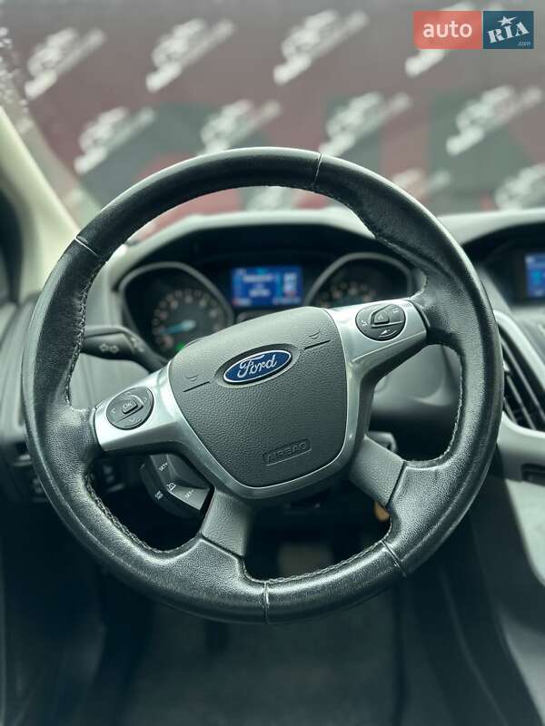 Седан Ford Focus 2014 в Сумах