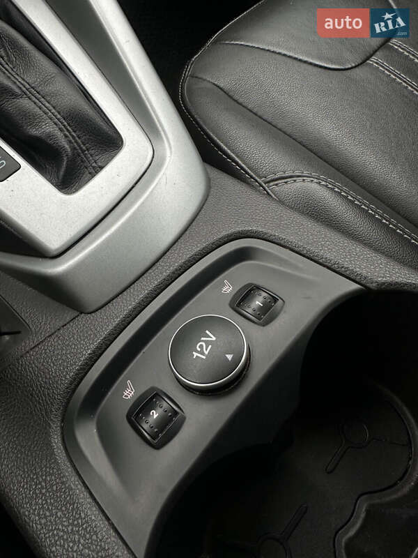 Седан Ford Focus 2014 в Сумах