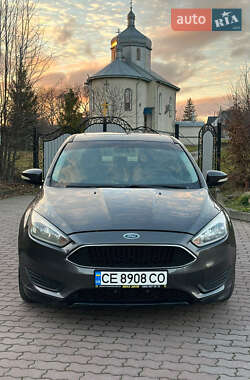 Седан Ford Focus 2015 в Чернівцях