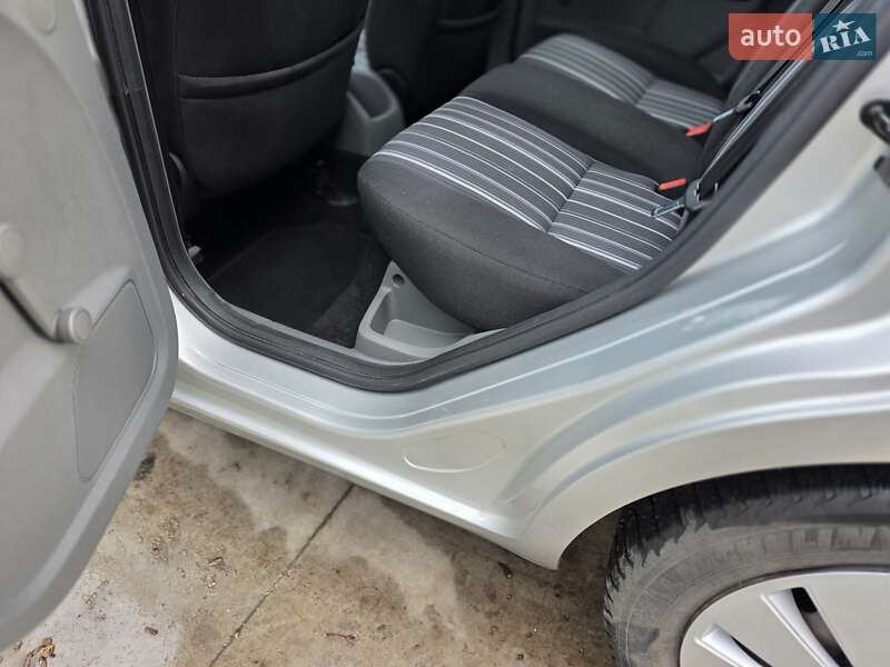 Универсал Ford Focus 2010 в Бердичеве фото 13 Универсал Ford Focus 2010 в Бердичеве