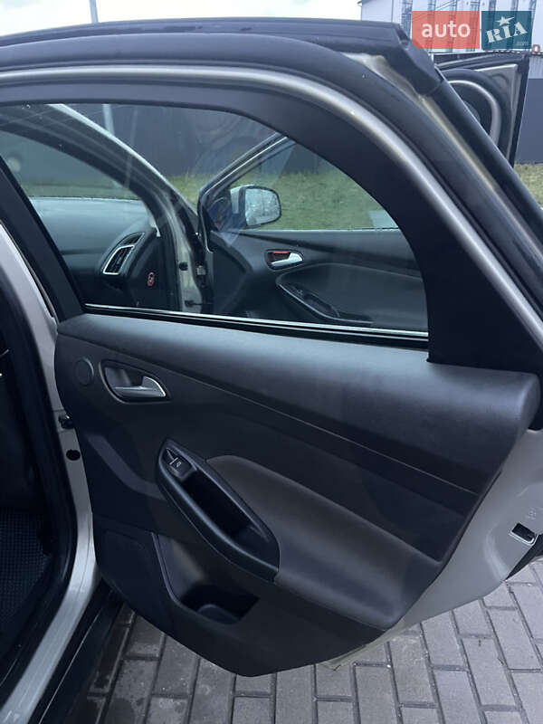 Хэтчбек Ford Focus 2017 в Гатном фото 10 Хэтчбек Ford Focus 2017 в Гатном