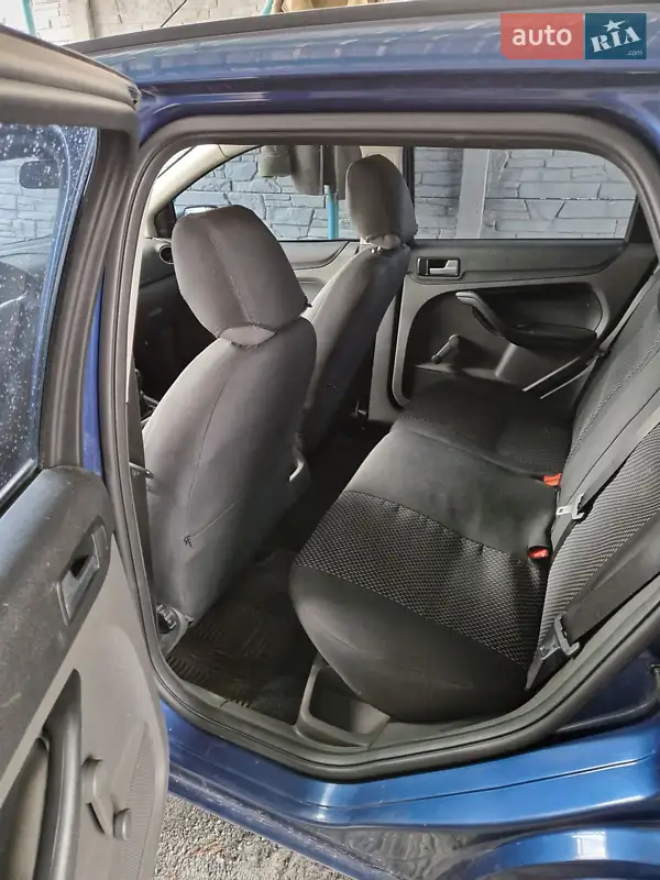 Ford Focus 2007 VIN WF0WXXGCDW7Y55629 фото оголошення 13 з 75