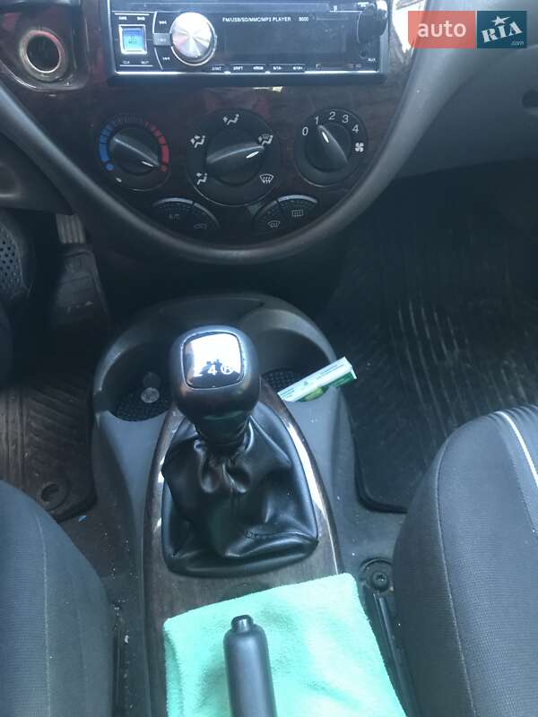 Универсал Ford Focus 1999 в Ужгороде