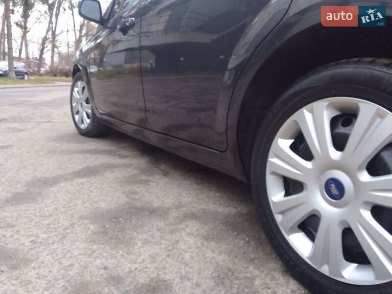 Універсал Ford Focus 2009 в Чернівцях