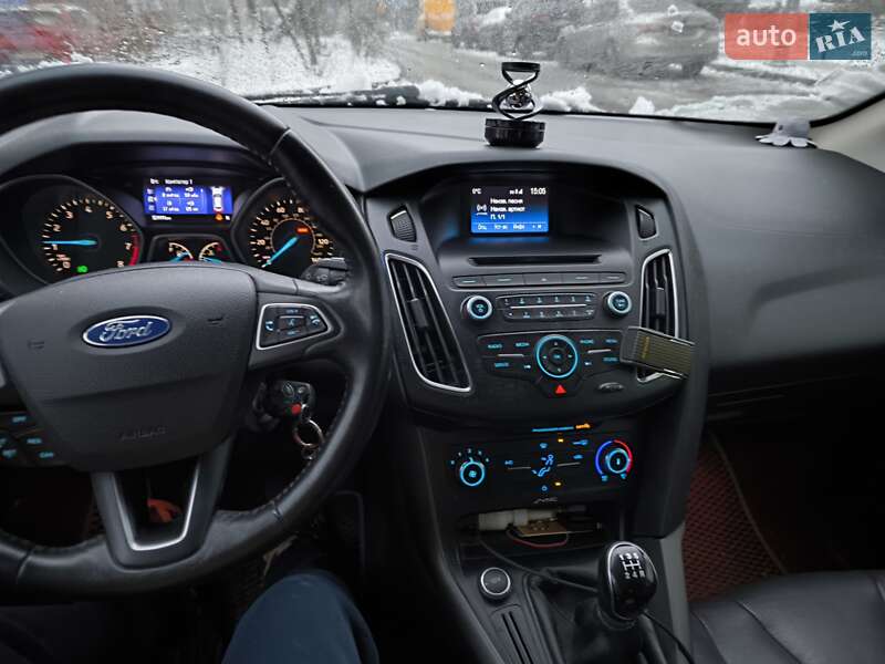 Седан Ford Focus 2015 в Києві фото 5 Седан Ford Focus 2015 в Києві