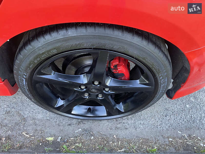 Хетчбек Ford Focus 2016 в Києві