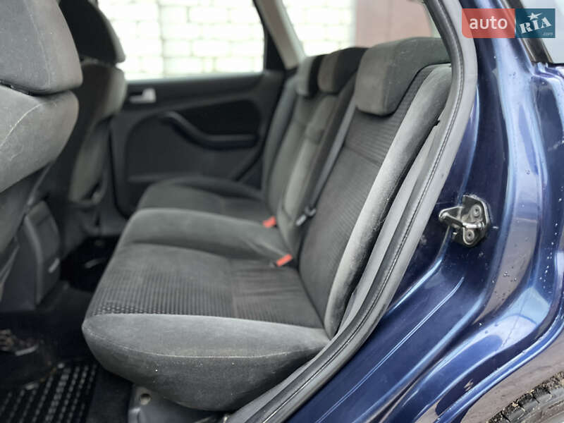 Универсал Ford Focus 2005 в Черкассах фото 24 Универсал Ford Focus 2005 в Черкассах