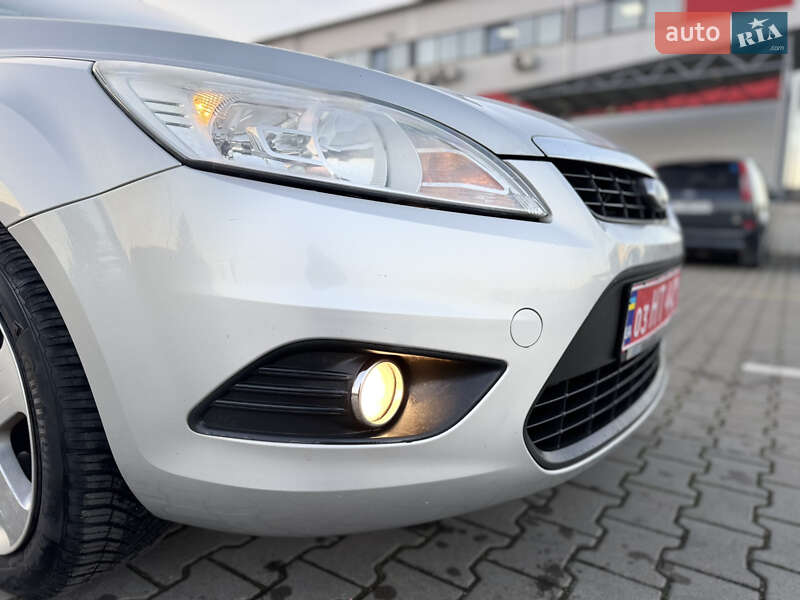 Универсал Ford Focus 2008 в Нововолынске