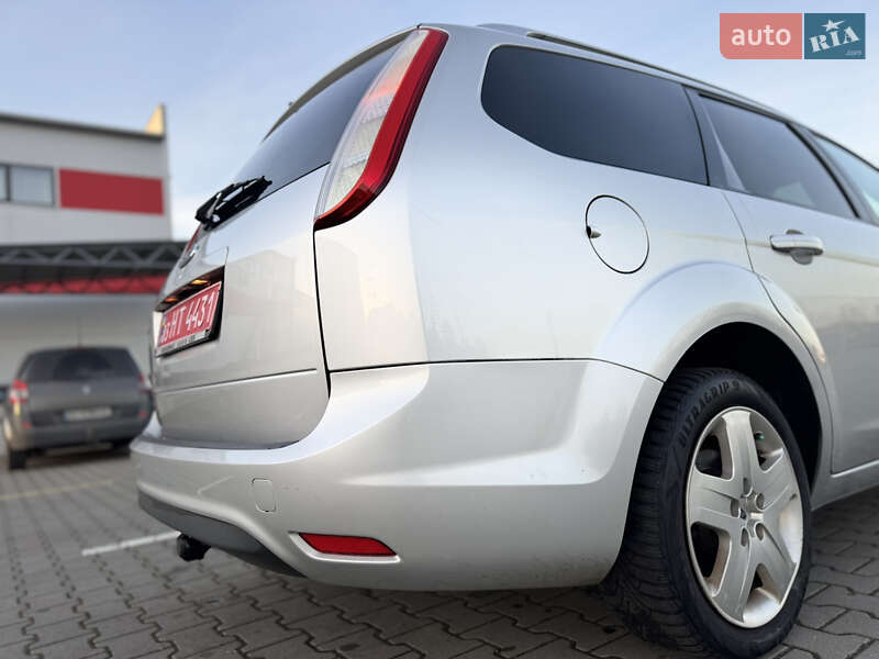 Универсал Ford Focus 2008 в Нововолынске