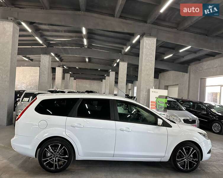 Универсал Ford Focus 2009 в Каменском