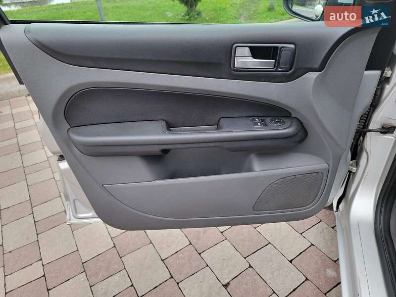 Универсал Ford Focus 2008 в Сарнах фото 27 Универсал Ford Focus 2008 в Сарнах