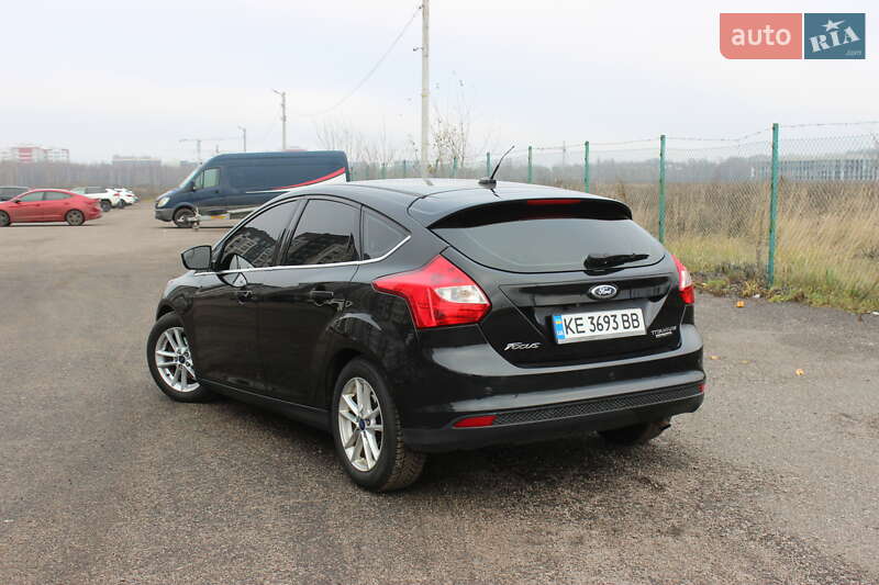 Хэтчбек Ford Focus 2014 в Киеве